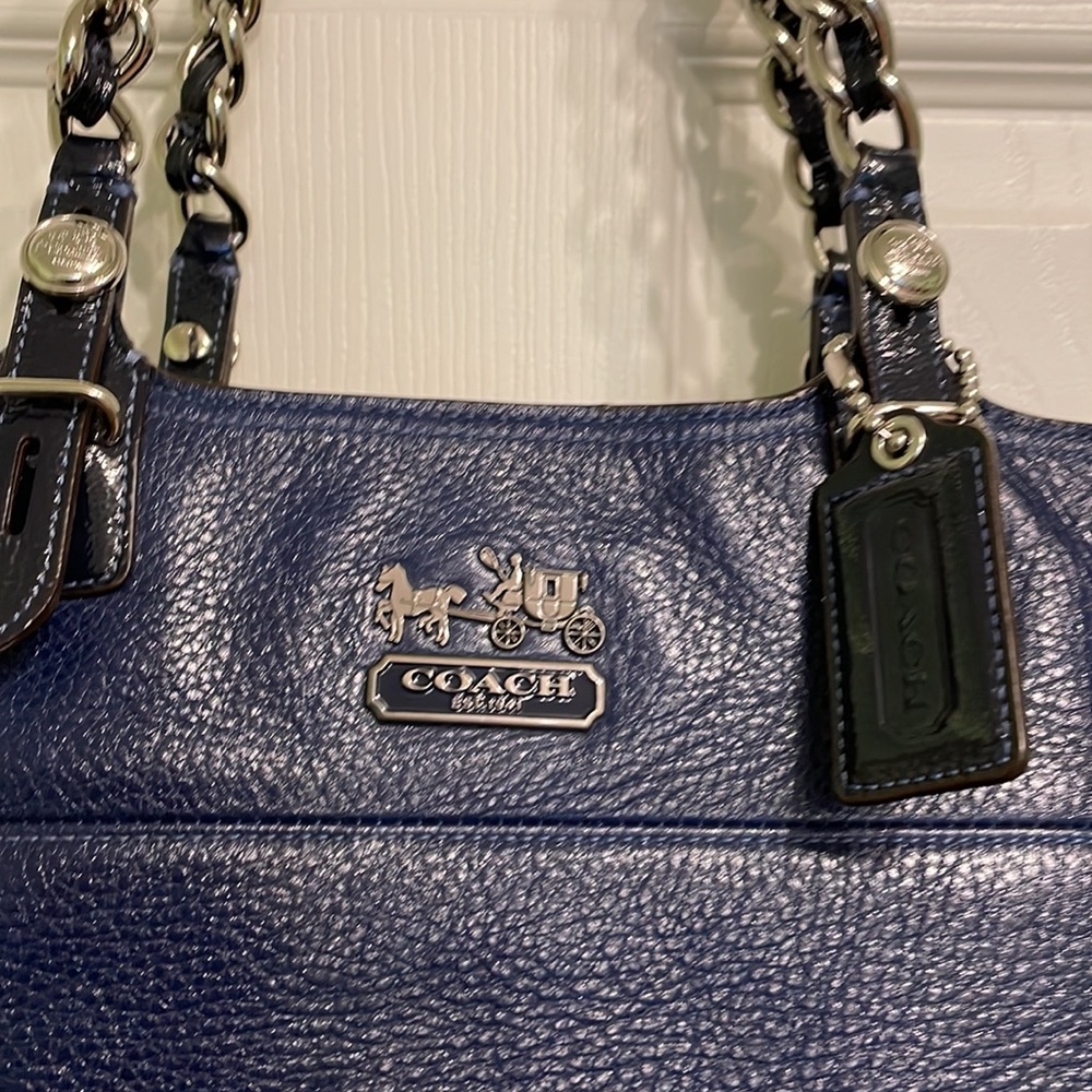 Coach leather shoulder bag. Great condition inside and out. - Picture 2 of 12